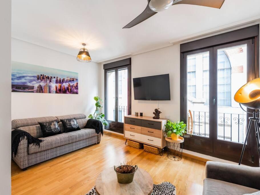 Duplex Cueva De Lobos By Clabao Apartment Logrono Luaran gambar